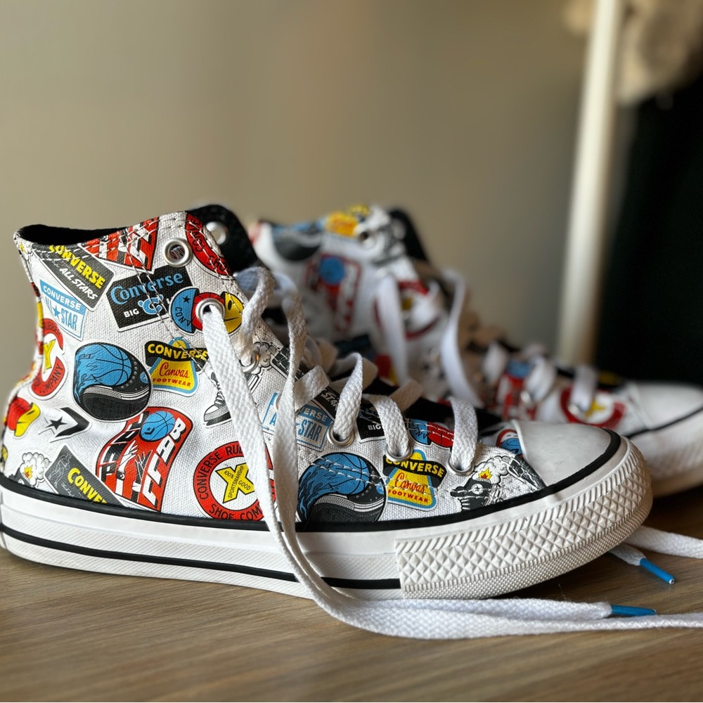 Special Edition Converse • Jump Ball • Kids size 4